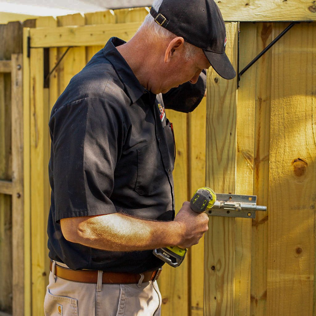 Fence Repair, Painting, Staining & Installation In Greater Wilmington, NC.